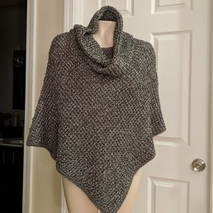 Metallic silver poncho xs/s